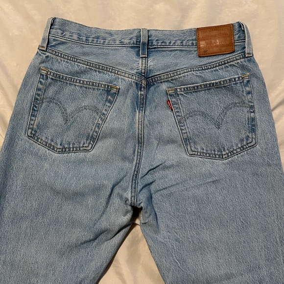 Levi’s 501 Light Blue Wash Button Fly Straight Leg Jeans Sz 29 - Picture 10 of 11